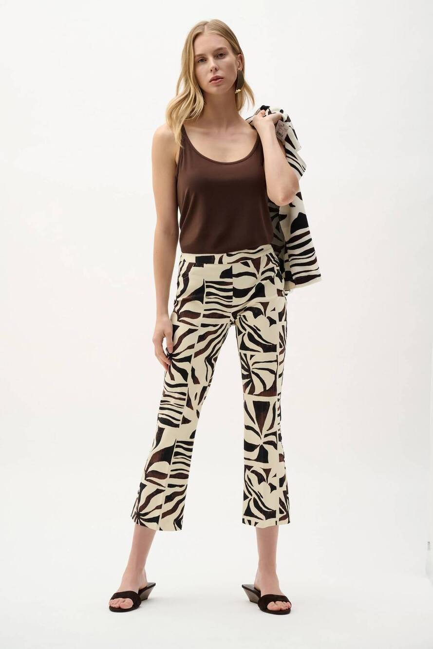 NEW JOSEPH RIBKOFF millennium tropical print flared pull-on pants in beige/multi
